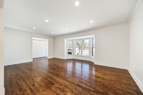 Tiny photo for 711 S 4th Avenue, Libertyville, IL 60048 (MLS # 12558681)