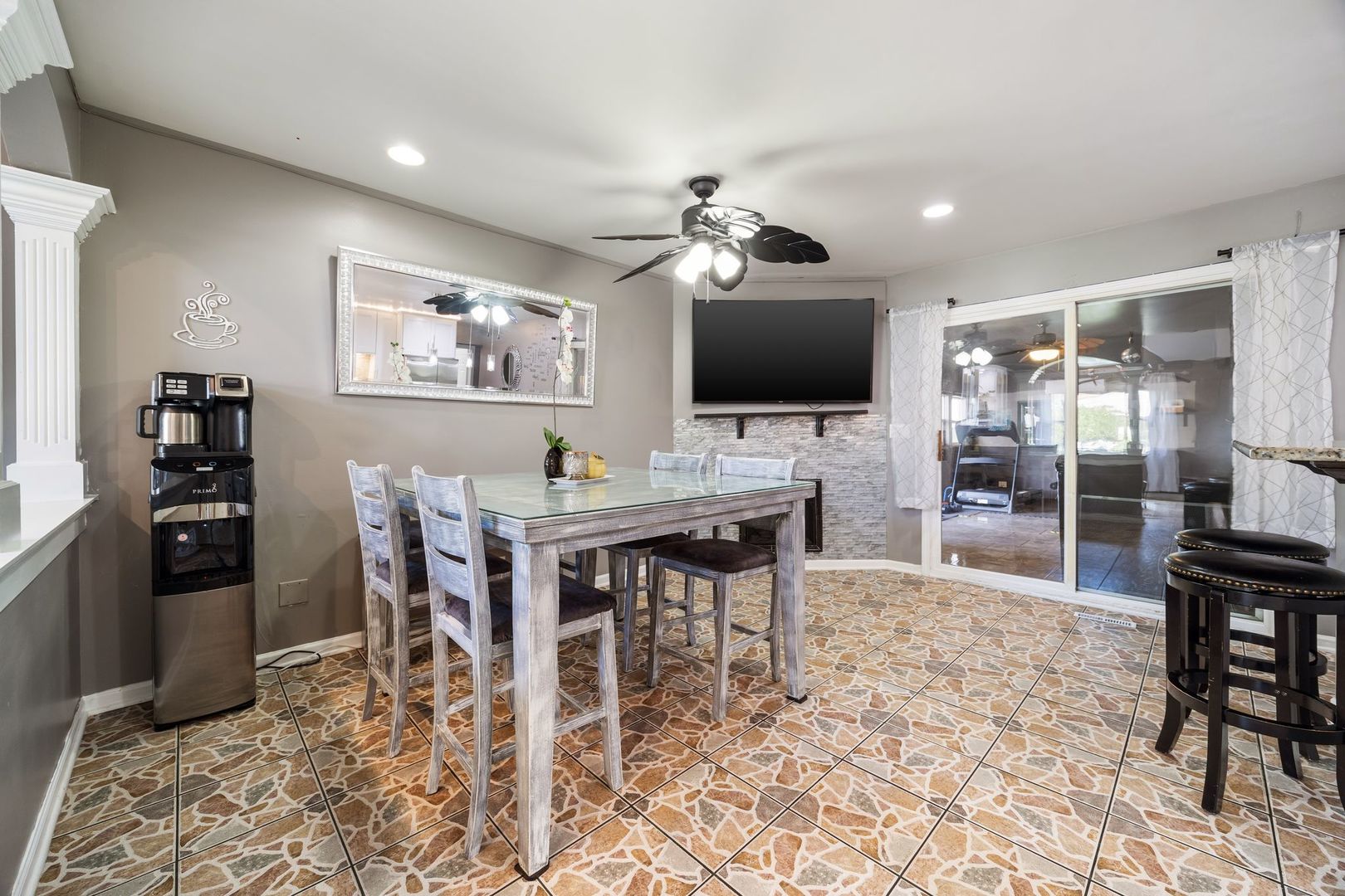 2390 Buttercup Court