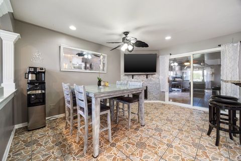 Tiny photo for 2390 Buttercup Court, Aurora, IL 60506 (MLS # 12502771)