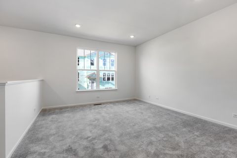 Tiny photo for 530 Wolverine Drive, Aurora, IL 60502 (MLS # 12577986)