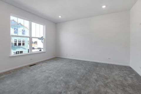 Tiny photo for 530 Wolverine Drive, Aurora, IL 60502 (MLS # 12577986)