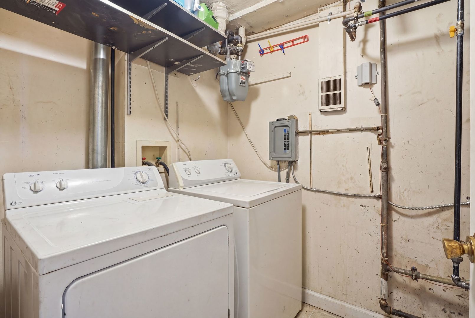 7500 S Kenwood Avenue S B