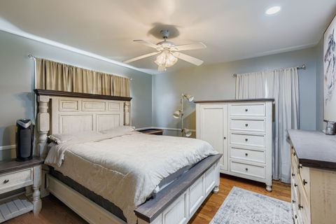 Tiny photo for 4509 W 105th Street, Oak Lawn, IL 60453 (MLS # 12488172)