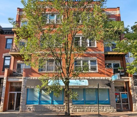 Photo of 2226 N Lincoln Avenue #3A, Chicago, IL 60614 (MLS # 12485717)