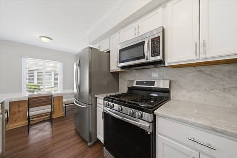 Tiny photo for 1130 Cove Drive, Prospect Heights, IL 60070 (MLS # 12687244)