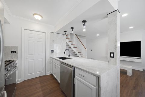 Tiny photo for 1130 Cove Drive, Prospect Heights, IL 60070 (MLS # 12687244)
