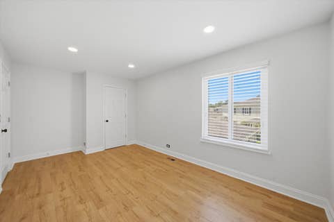 Tiny photo for 1130 Cove Drive, Prospect Heights, IL 60070 (MLS # 12687244)