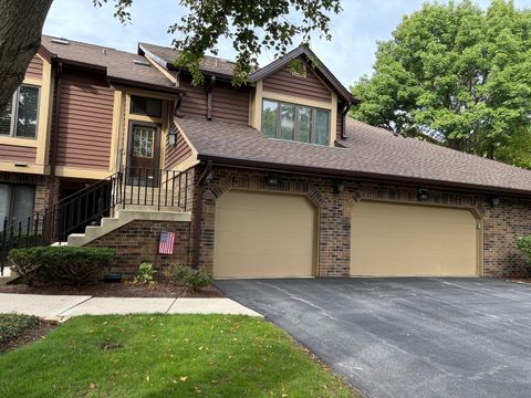 Tiny photo for 1015 Braemoor Drive #1015B, Downers Grove, IL 60515 (MLS # 12540971)