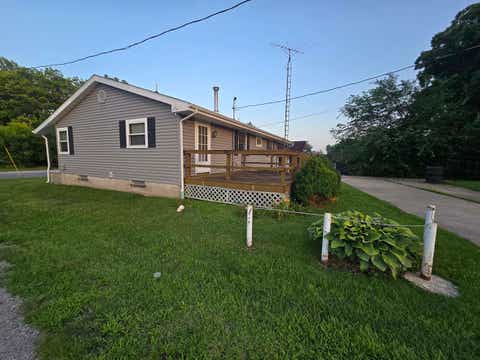 Tiny photo for 600 S Jackson Street, Mcleansboro, IL 62859 (MLS # 12695408)