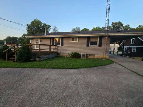 Tiny photo for 600 S Jackson Street, Mcleansboro, IL 62859 (MLS # 12695408)