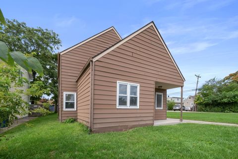 Tiny photo for 17 W 30th Place, Steger, IL 60475 (MLS # 12614919)