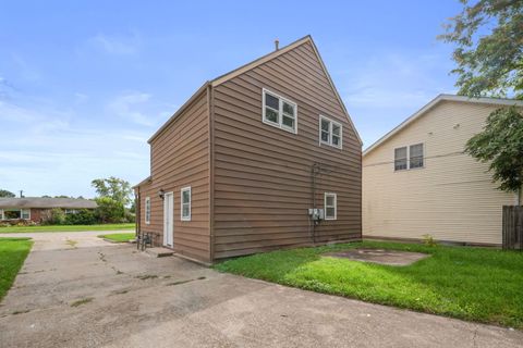 Tiny photo for 17 W 30th Place, Steger, IL 60475 (MLS # 12614919)
