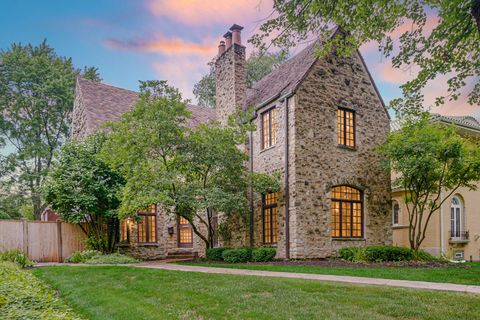 Tiny photo for 2014 W Hopkins Place, Chicago, IL 60643 (MLS # 12470823)