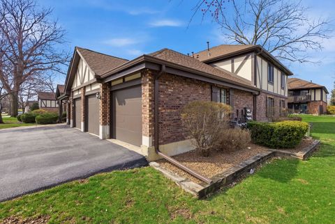 Tiny photo for 8216 Mulberry Court #8A, Palos Hills, IL 60465 (MLS # 12602027)