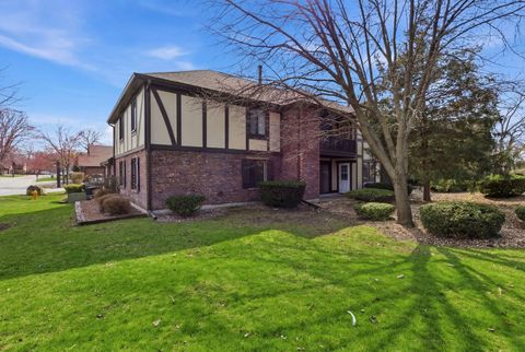 Tiny photo for 8216 Mulberry Court #8A, Palos Hills, IL 60465 (MLS # 12602027)