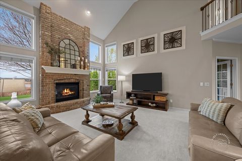 Tiny photo for 664 Bennett Drive, North Aurora, IL 60542 (MLS # 12608075)