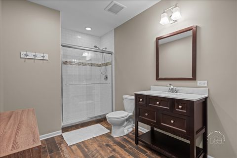 Tiny photo for 664 Bennett Drive, North Aurora, IL 60542 (MLS # 12608075)