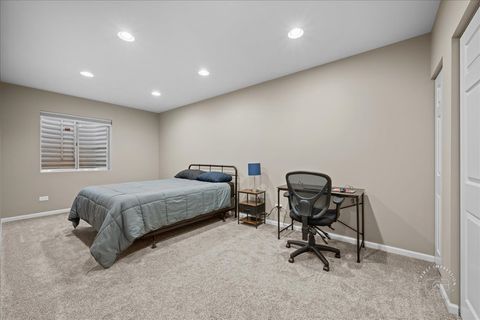 Tiny photo for 664 Bennett Drive, North Aurora, IL 60542 (MLS # 12608075)