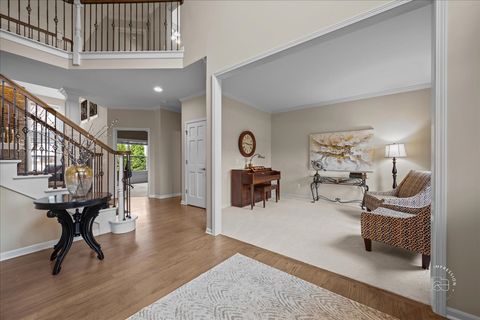 Tiny photo for 664 Bennett Drive, North Aurora, IL 60542 (MLS # 12608075)