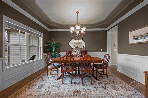 Tiny photo for 664 Bennett Drive, North Aurora, IL 60542 (MLS # 12608075)