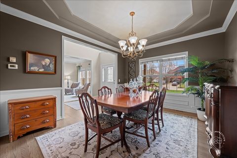 Tiny photo for 664 Bennett Drive, North Aurora, IL 60542 (MLS # 12608075)