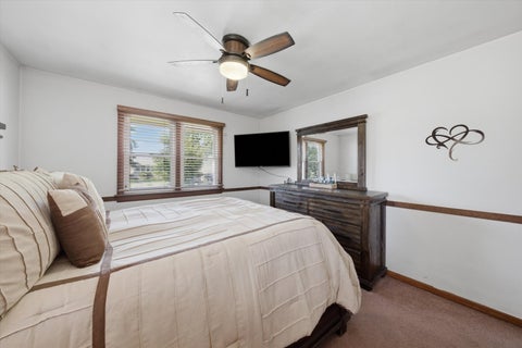Tiny photo for 6743 106th Place, Chicago Ridge, IL 60415 (MLS # 12773610)