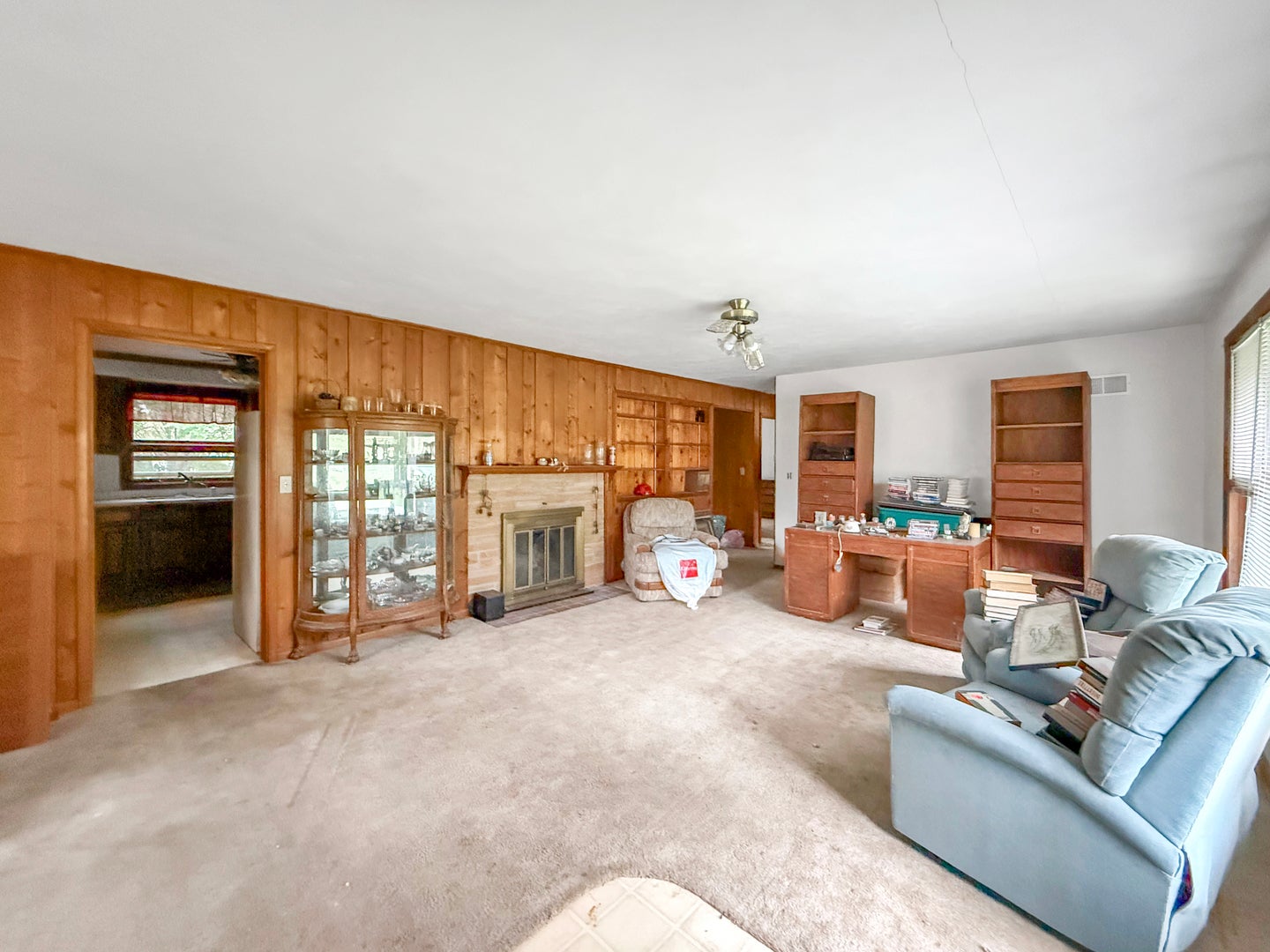 333 W Champaign Avenue