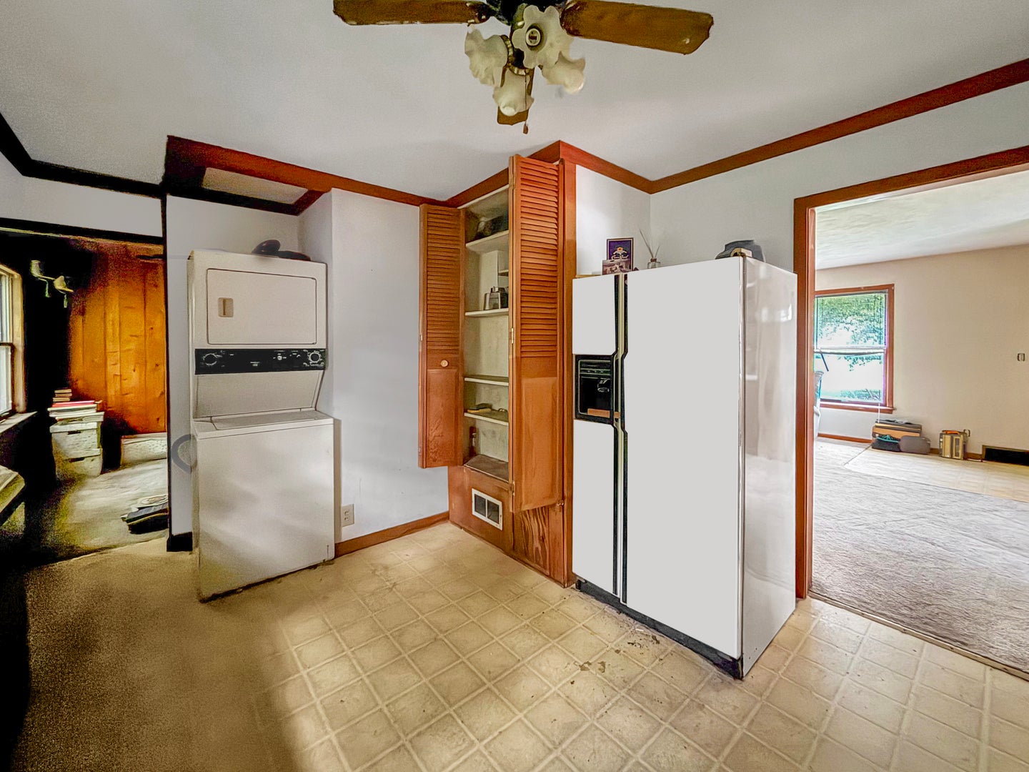333 W Champaign Avenue