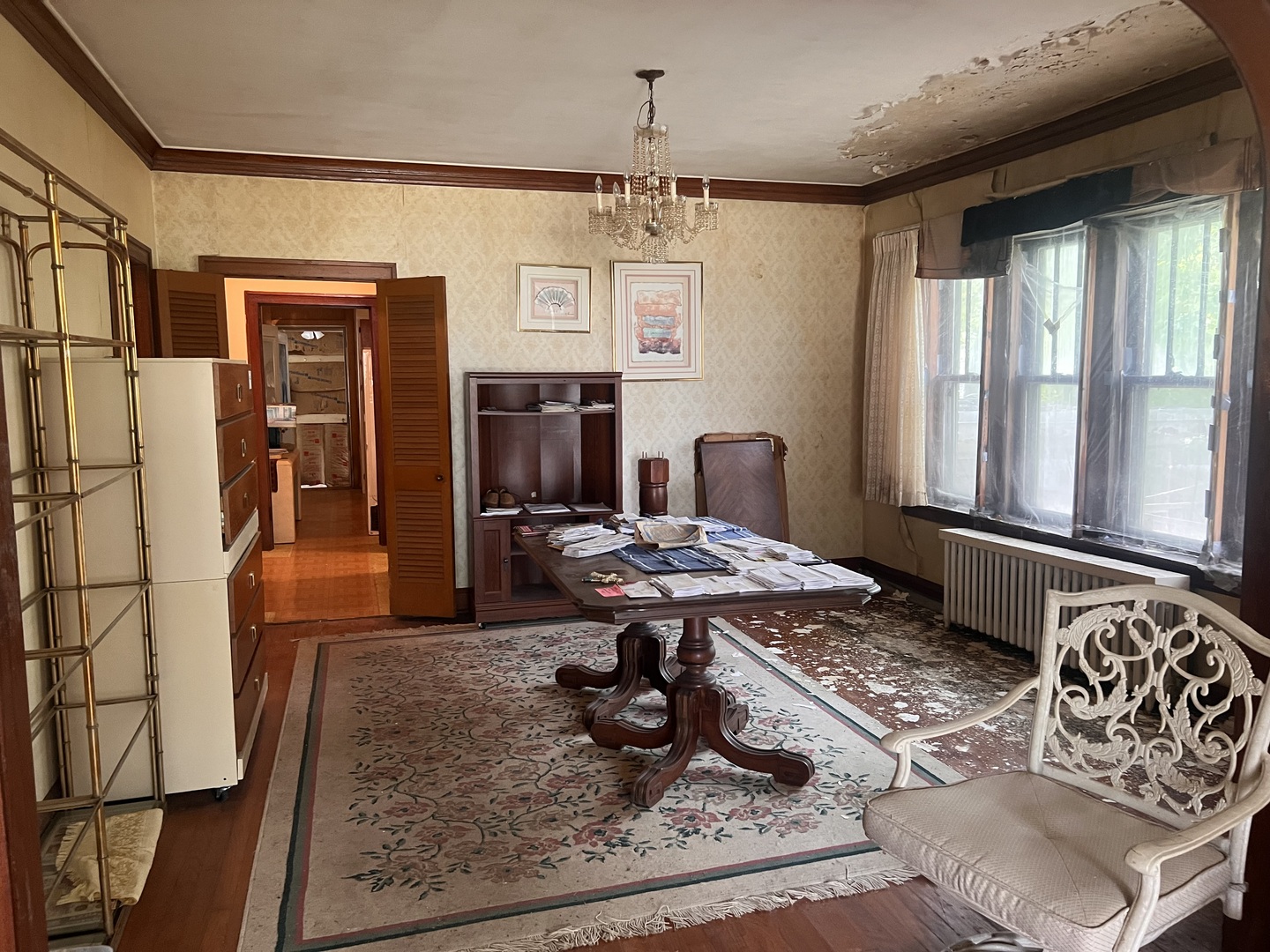 298 W 16th Street