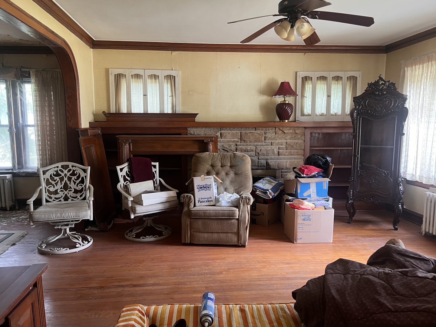 298 W 16th Street