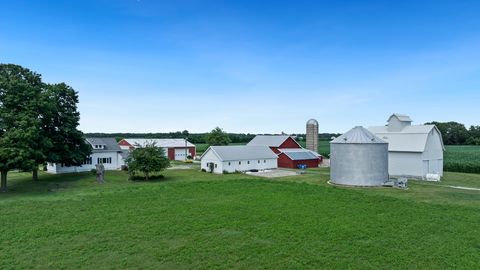 Tiny photo for 18521 Anderson Road, Prophetstown, IL 61277 (MLS # 12507266)