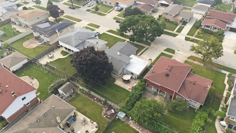 Tiny photo for 7928 Arcadia Street, Morton Grove, IL 60053 (MLS # 12714951)