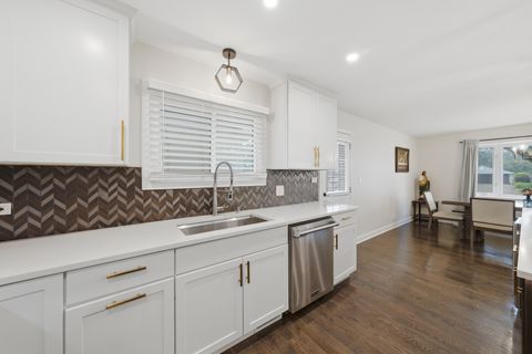 Tiny photo for 7928 Arcadia Street, Morton Grove, IL 60053 (MLS # 12714951)