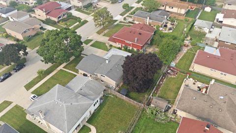 Tiny photo for 7928 Arcadia Street, Morton Grove, IL 60053 (MLS # 12714951)