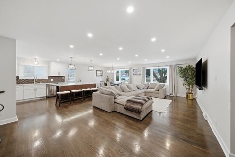 Tiny photo for 7928 Arcadia Street, Morton Grove, IL 60053 (MLS # 12714951)