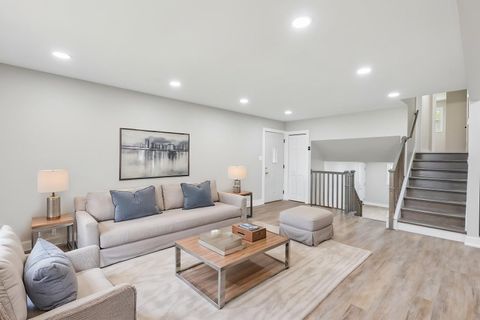 Tiny photo for 15631 East End Avenue, Dolton, IL 60419 (MLS # 12673055)