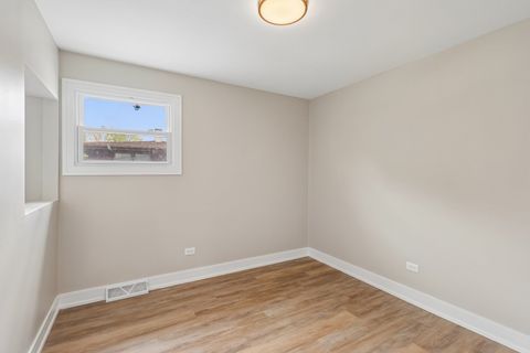 Tiny photo for 15631 East End Avenue, Dolton, IL 60419 (MLS # 12673055)