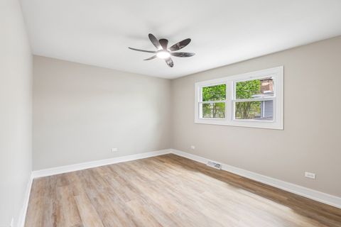 Tiny photo for 15631 East End Avenue, Dolton, IL 60419 (MLS # 12673055)