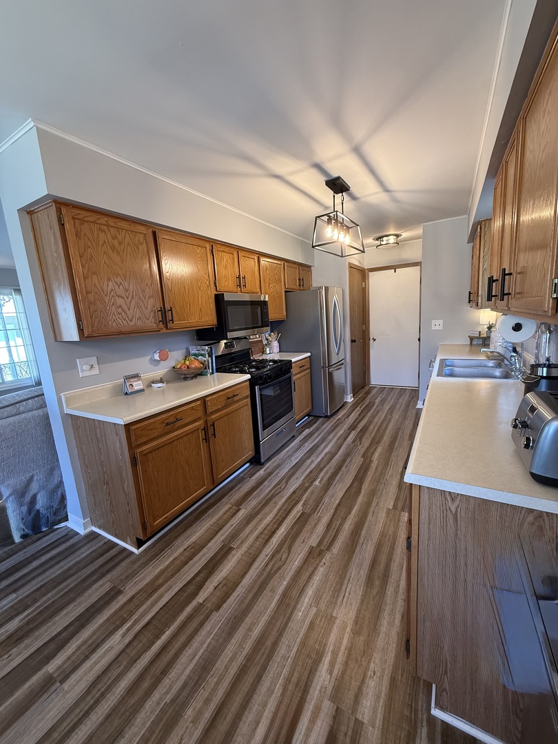 100 Village Creek Drive