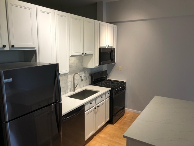 3944 N Claremont Avenue 306