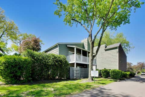 Tiny photo for 1520 Stonebridge Trail #2-1, Wheaton, IL 60189 (MLS # 12647816)
