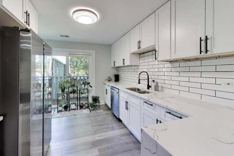 Tiny photo for 1520 Stonebridge Trail #2-1, Wheaton, IL 60189 (MLS # 12647816)