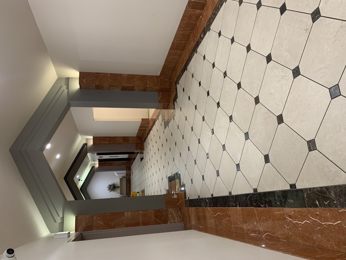 1212 N La Salle Drive 1910