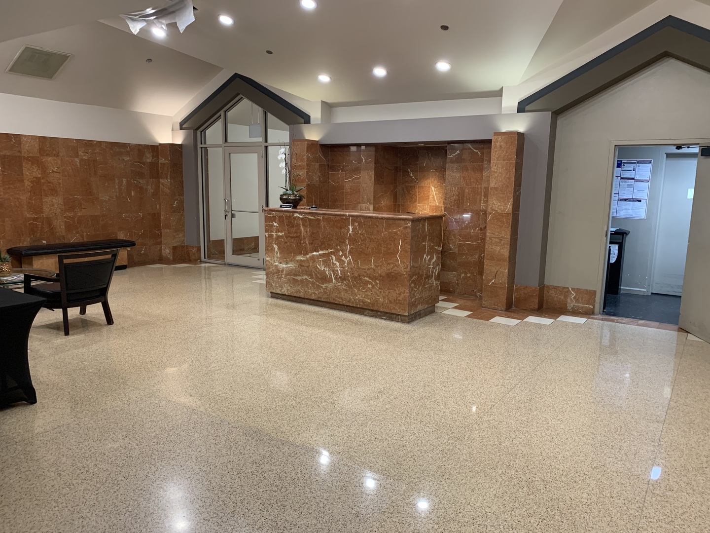 1212 N La Salle Drive 1910