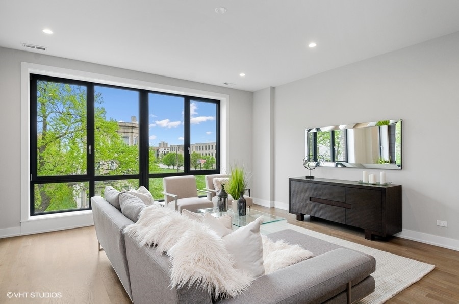 6242 S Greenwood Avenue 4S