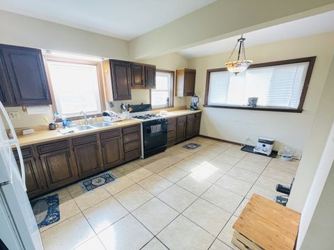 Tiny photo for 908 Ridge Avenue, Wauconda, IL 60084 (MLS # 12344169)