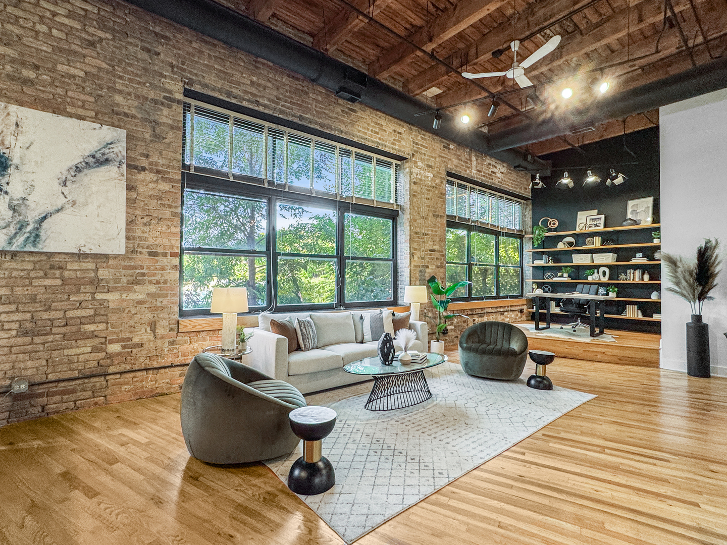 407 N Elizabeth Street 103