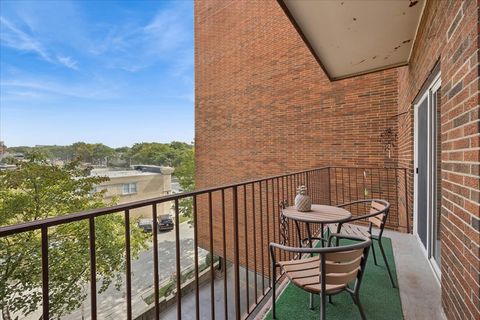 Tiny photo for 7830 W North Avenue #415, Elmwood Park, IL 60707 (MLS # 12474740)