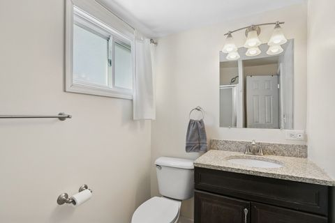 Tiny photo for 1234 Fulton Avenue, Winthrop Harbor, IL 60096 (MLS # 12547295)