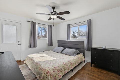 Tiny photo for 1234 Fulton Avenue, Winthrop Harbor, IL 60096 (MLS # 12547295)